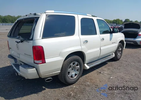 2004 Cadillac Escalade Standard z USA, uszkodzony, nr VIN 1GYEK63N84R314534